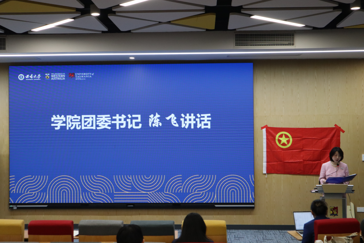 电脑显示屏AI 生成的内容可能不正确。